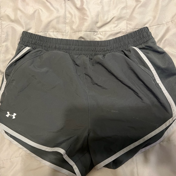 8 pairs of athletic shorts! Selling as a bundle all in good condition - Picture 11 of 16